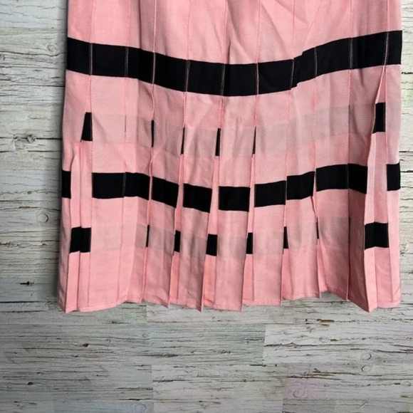 Vintage  Carlisle pink black pleated skirt size 8 - Picture 2 of 8